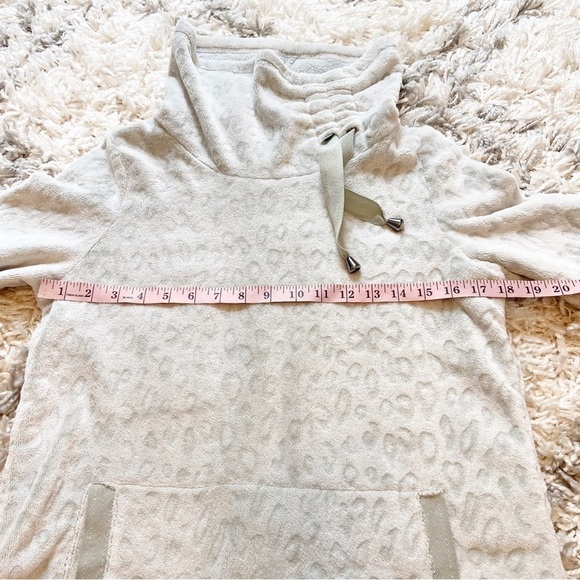 Soft Surroundings | Fleece Leopard Print Cowl Neck Pullover Size XS - Picture 8 of 9